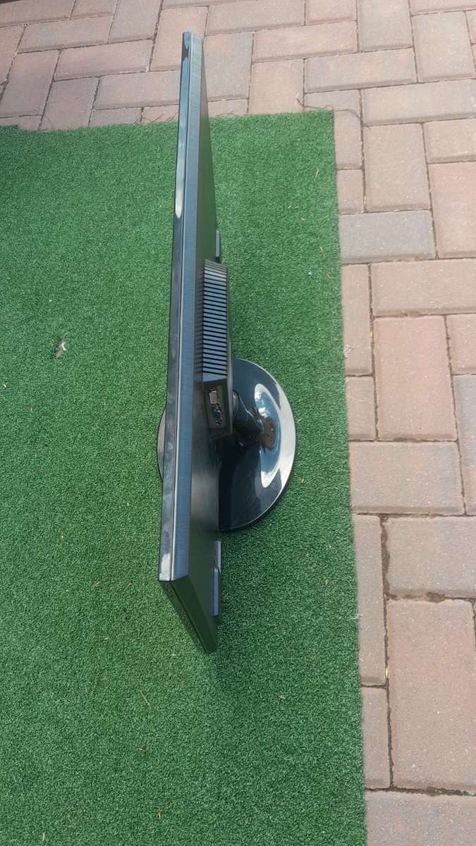 MECER 23 A2356 LED Mecer 23" Monitor 1920 X 1080 Resolution |DVI & VGA