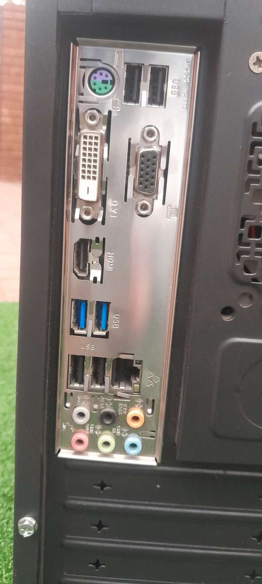 4th Gen Core i7-4790K, Gigabyte GA-B85M-D3H Board, 16Gb Ram, 128 SSD and 500Gb HDD