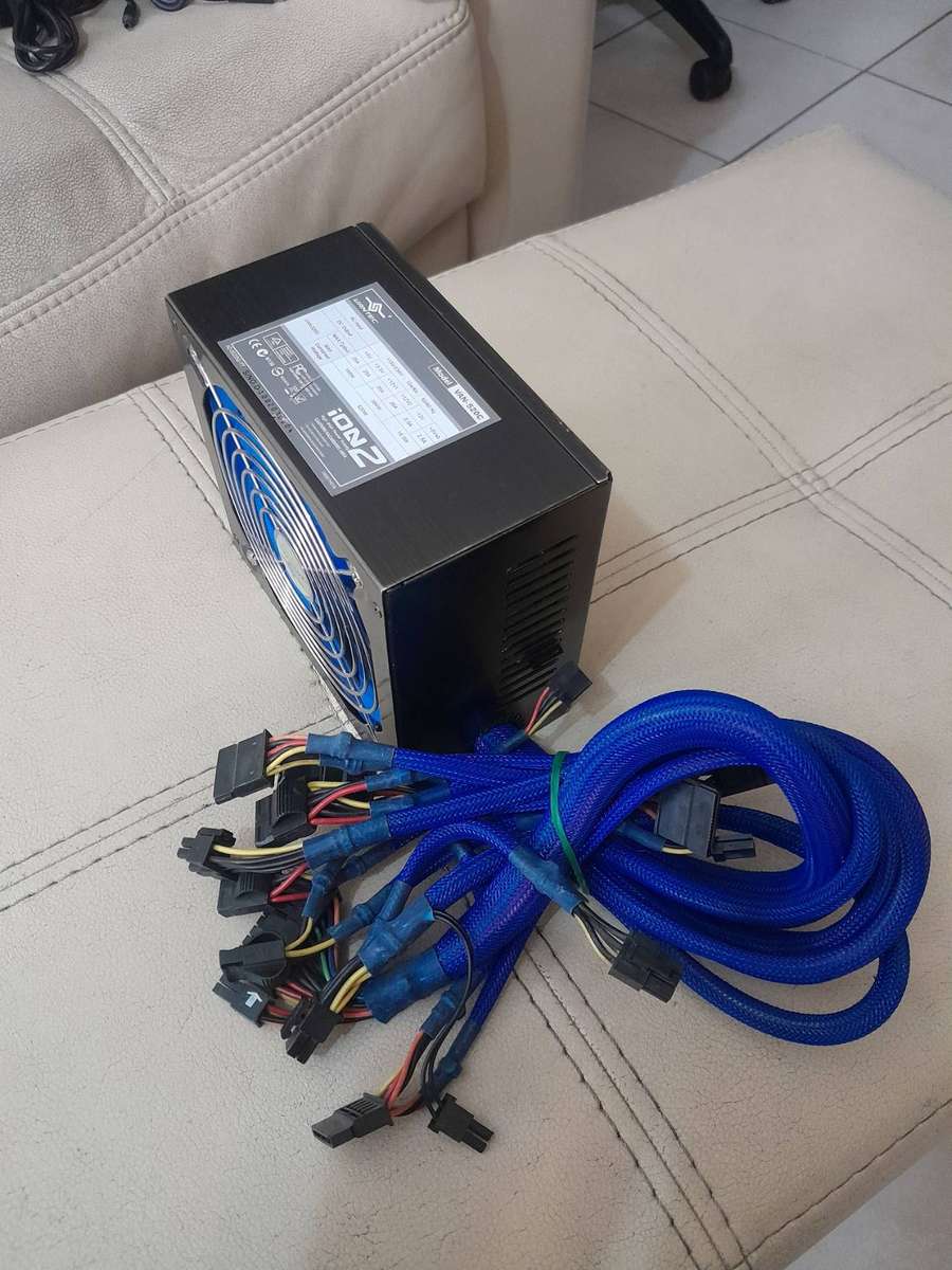 Vantec ION2 520W VAN-520C Gaming Power Supply