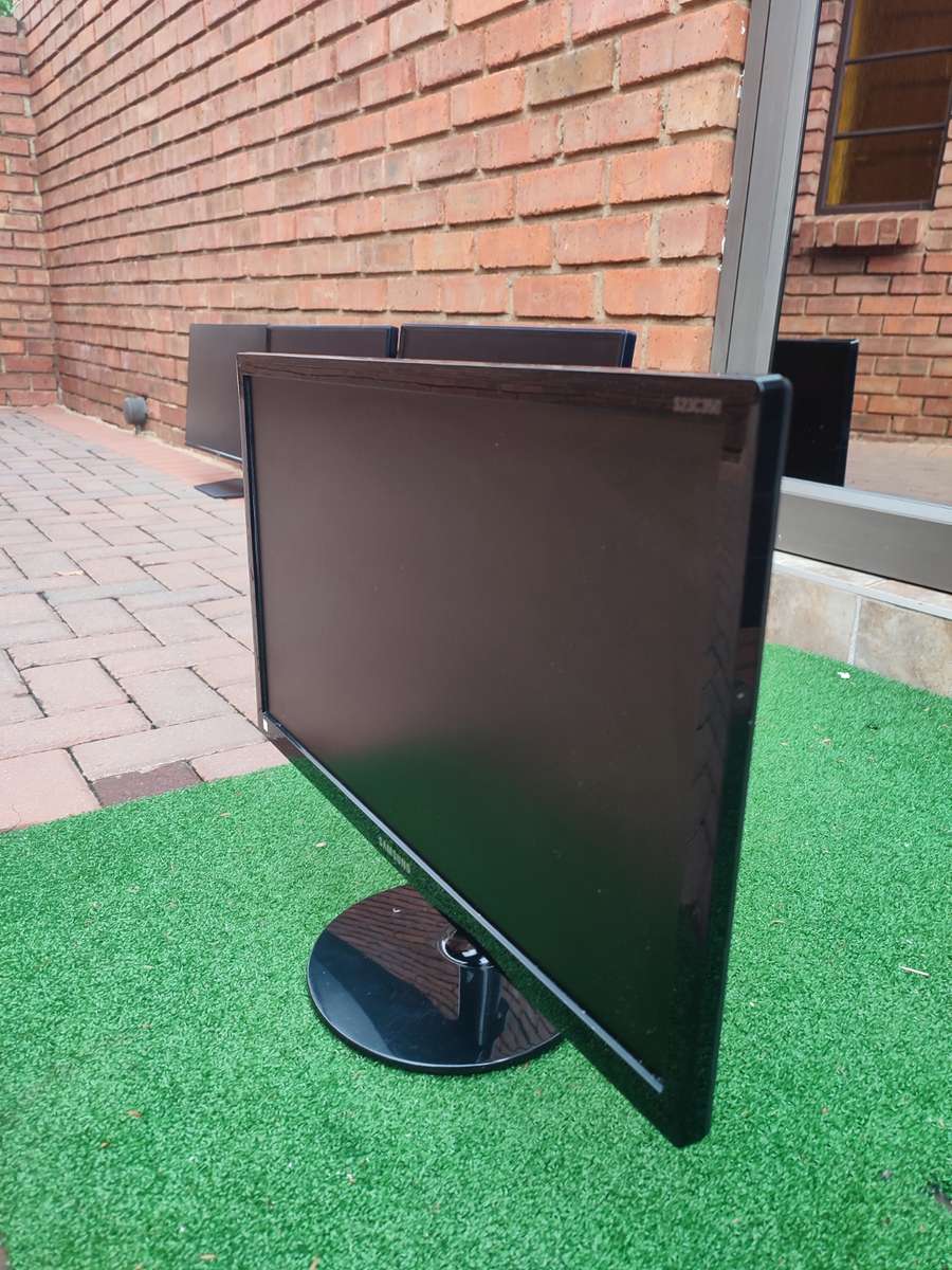 Samsung S23C350H 23-inch HDMI, VGA, LED Backlit Computer Monitor