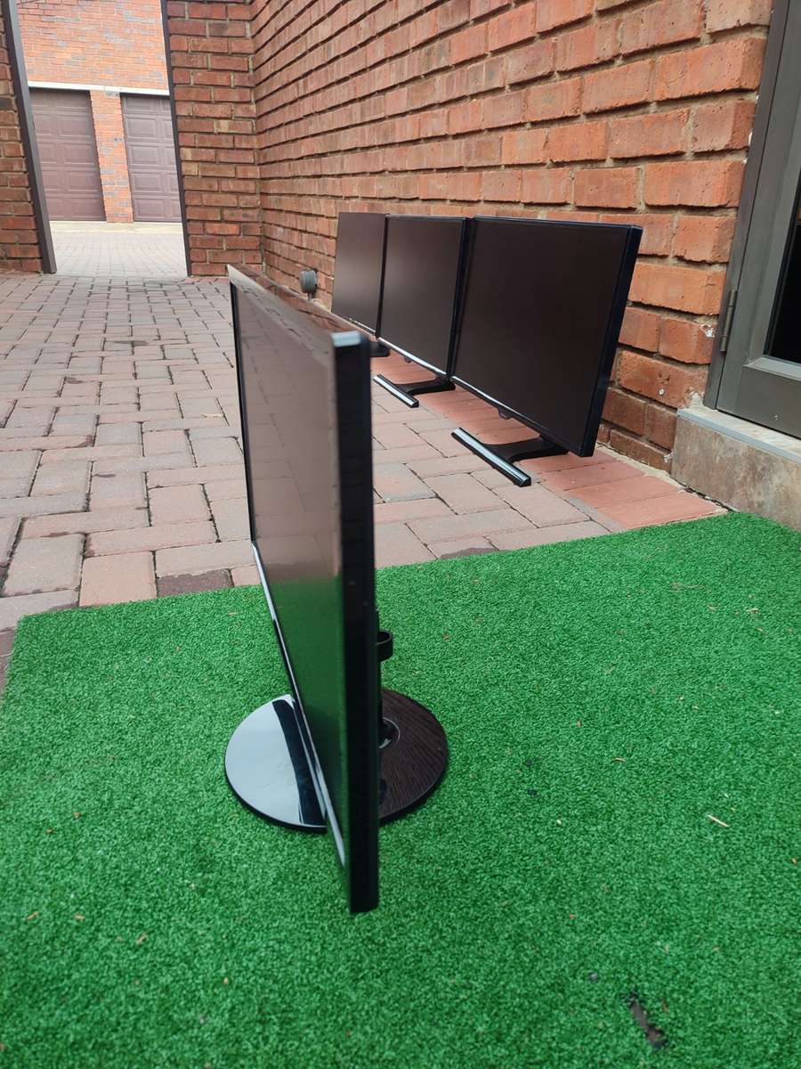 Samsung S23C350H 23-inch HDMI, VGA, LED Backlit Computer Monitor