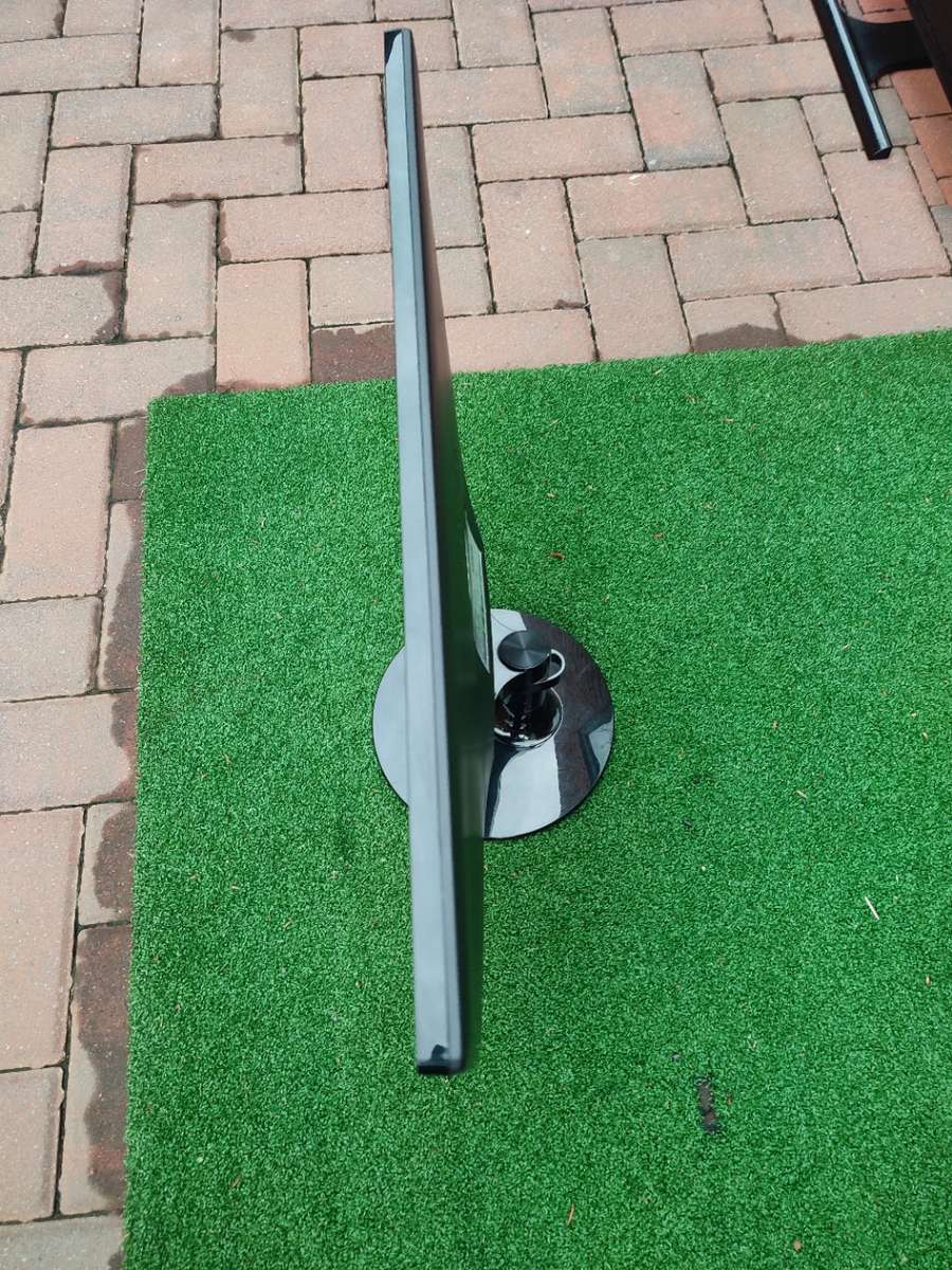 Samsung S23C350H 23-inch HDMI, VGA, LED Backlit Computer Monitor