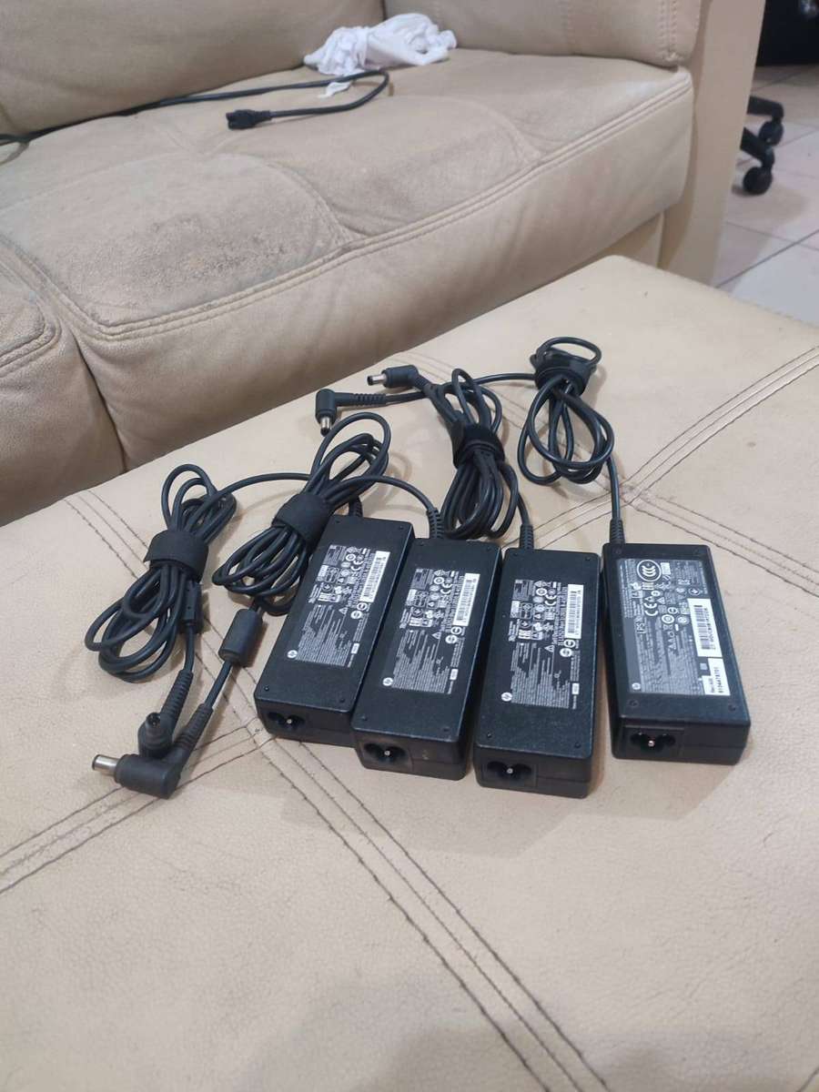 Genuine Original 65W HP TPC-CA54 19.5V 3.33A AC Power Adapter Charger
