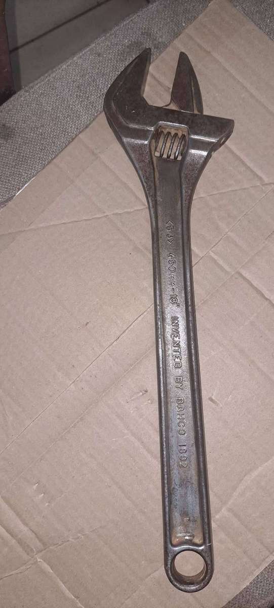 450mm Vintage shifting spanner