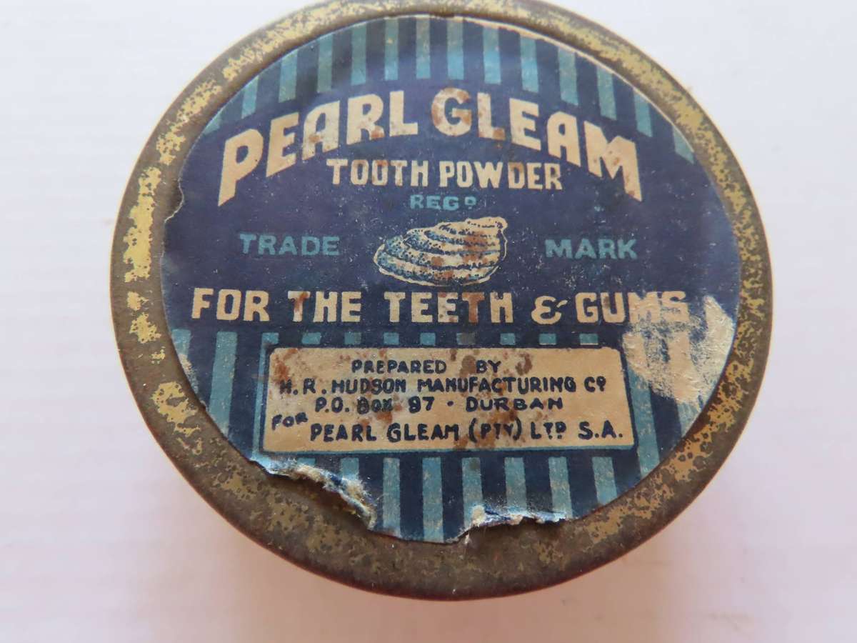 Pearl Gleam Tooth Powder - For the Teeth and Gums - Tin