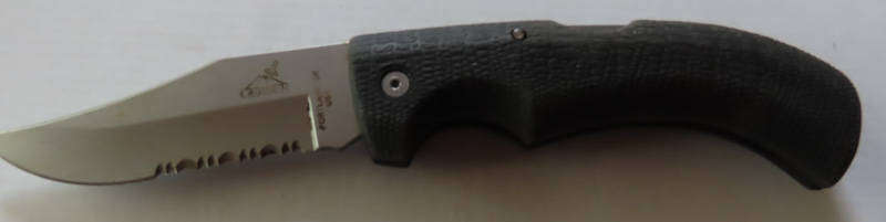 Gerber Folding Knife in Pouch