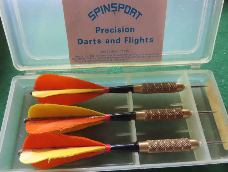 Darts  Set of 3 Spinsport Darts Boxed