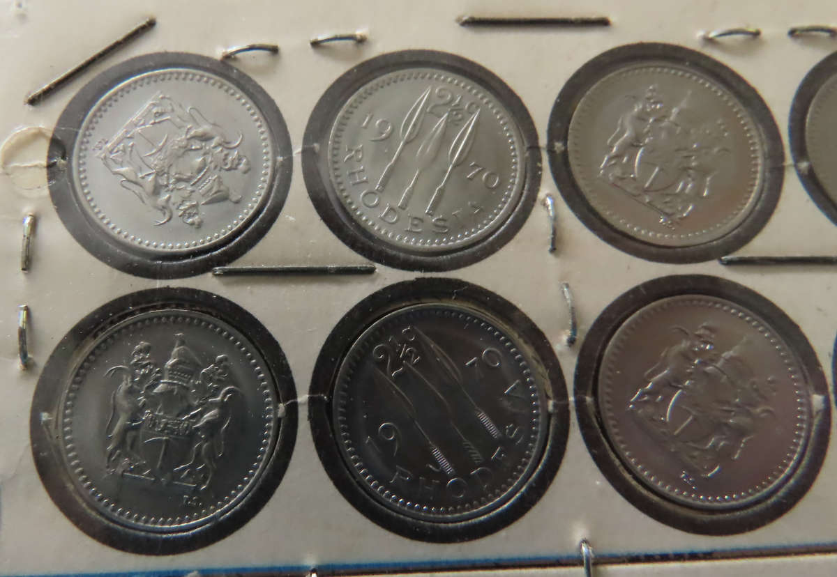 Rhodesia - Rhodesia Coins 1970 Lot of 16 X 2 and 1/2 Cents Uncircukated