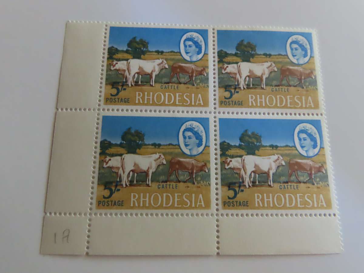 Rhodesia - Rhodesia 1966 5/- and 10/- Blocks of 4 Harrison Stamps MNH