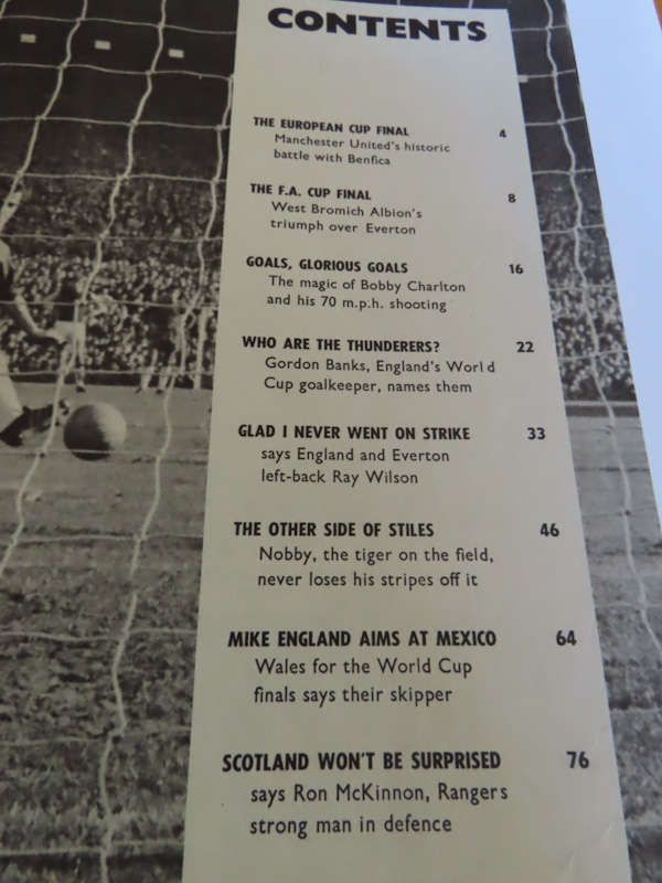 Soccer - Football Star Brigade 1968-69 Book