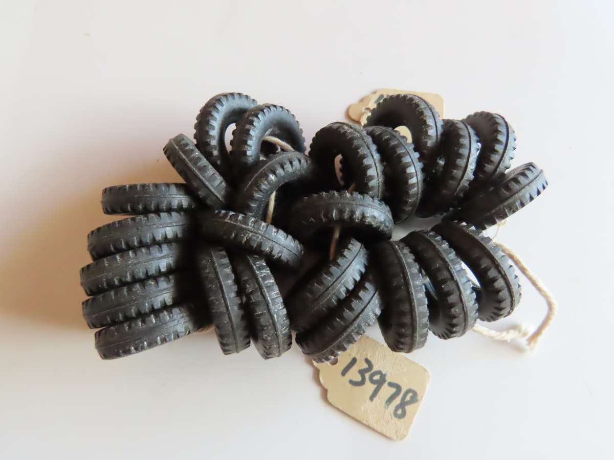 Dinky Toys - 24 Replacement Tyres for Heavy Vehicles