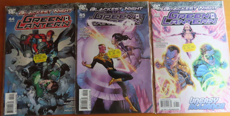 Comics -3 comics Green Lantern in plastic sleeve never read