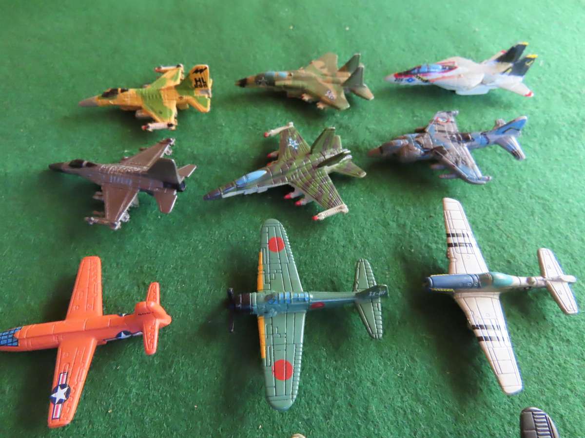 Galoob Micro Toys - 15 Aircraft