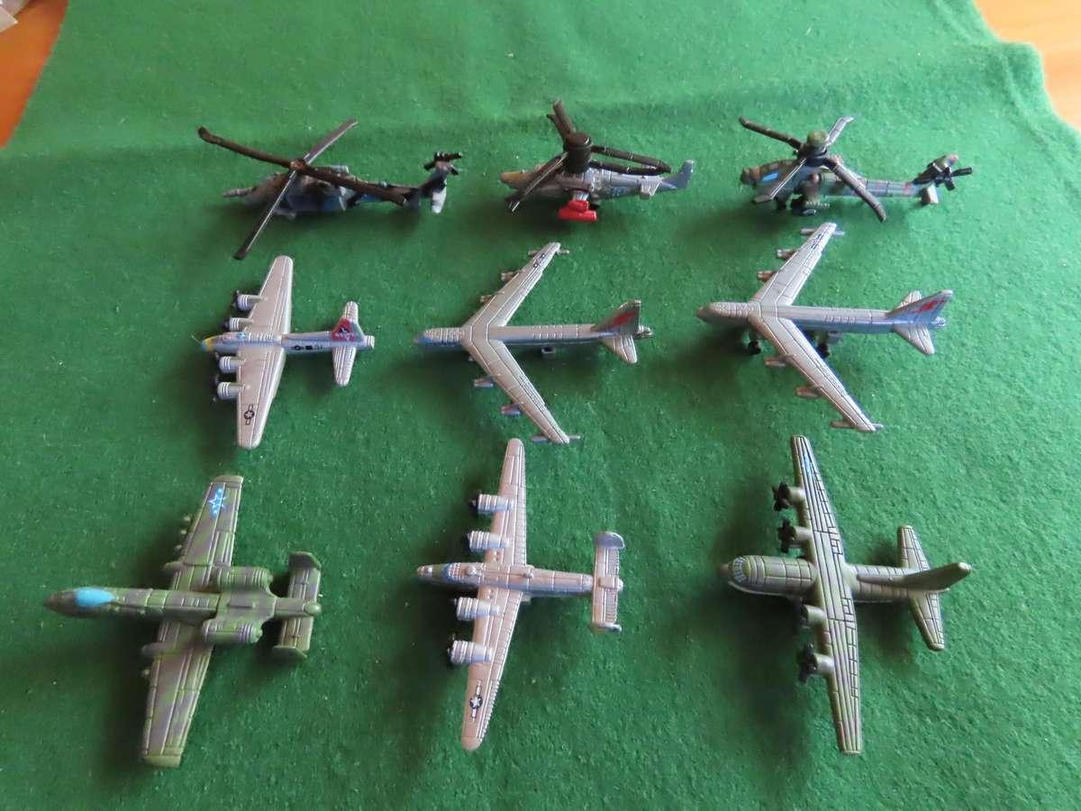Galoob Micro Toys - 9 Aircraft