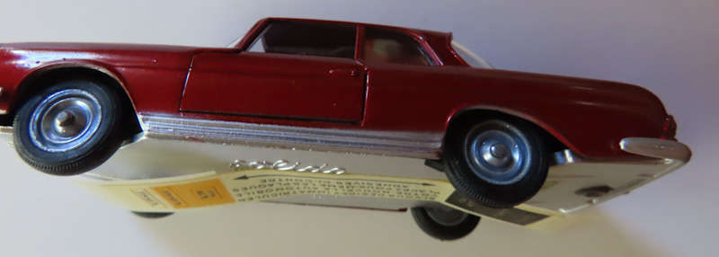 Mercedes - 220 SE - Solido boxed never played with