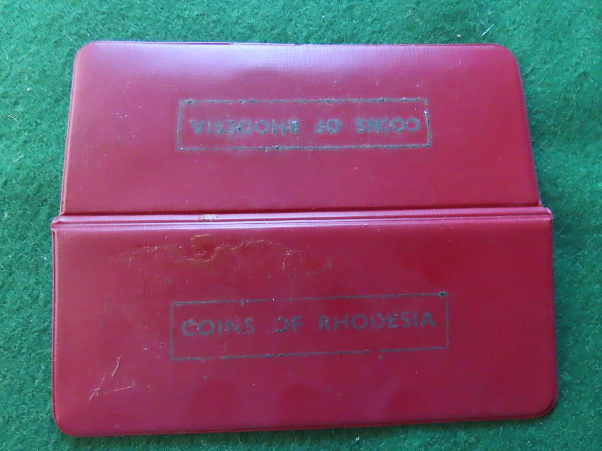 Rhodesia - Coin Set in Folder 1/2d and 2 1/2d 1970 1c and 20 c 1977 5c 1976 10c and 25c 1975