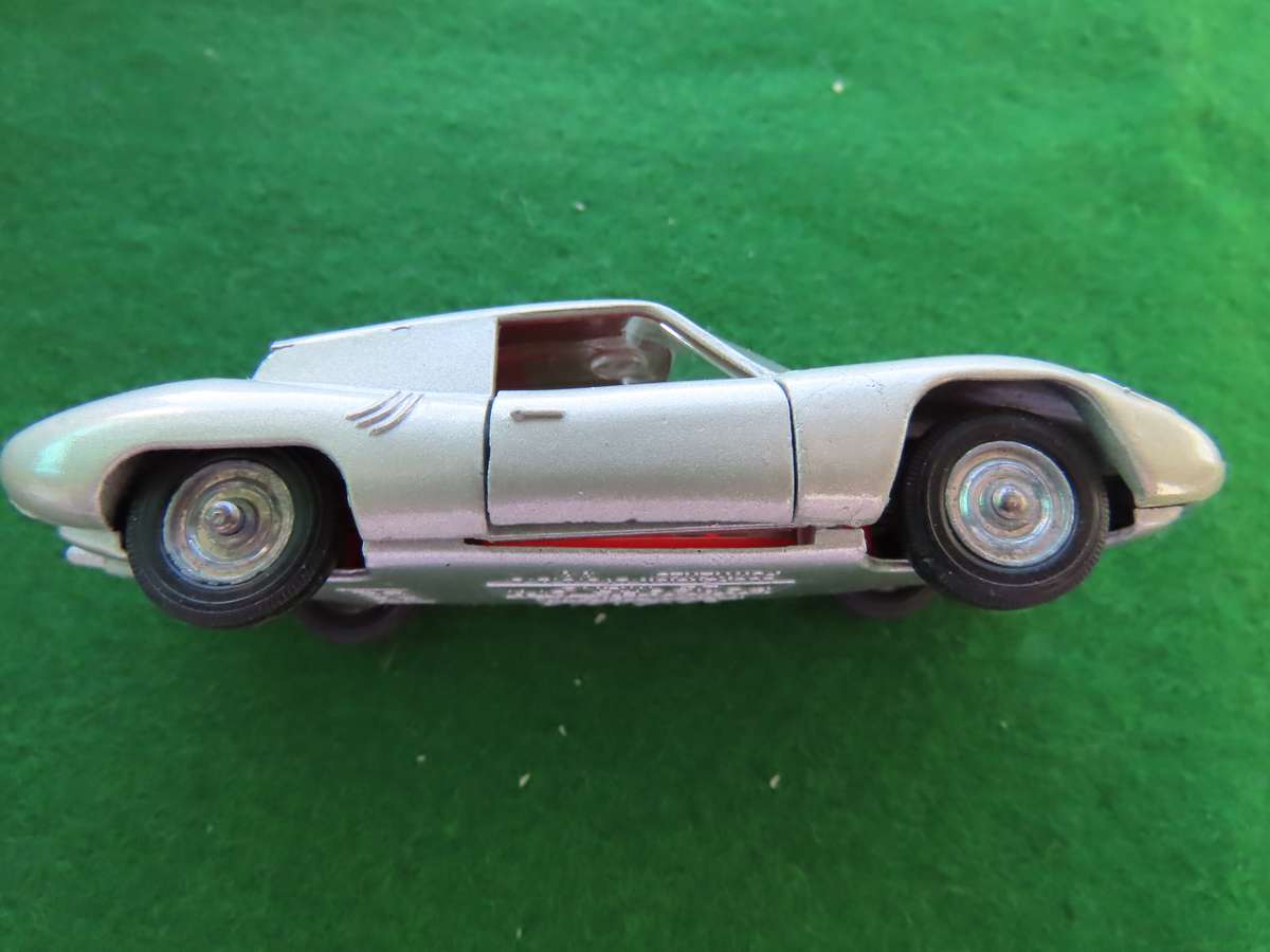 Porsche Le Mans - Solido boxed never played with