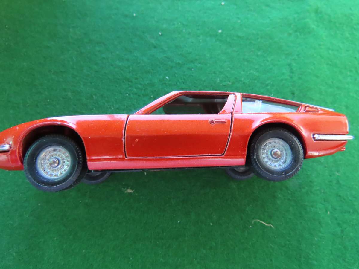 Maserati Indy - Solido boxed never played with