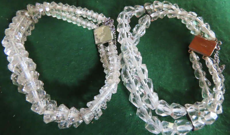 Costume Jewellery - 2 Glass Bracelets with silver clasps