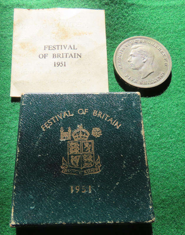 Great Britain - George VI - 1951 5/- with Box and Paper