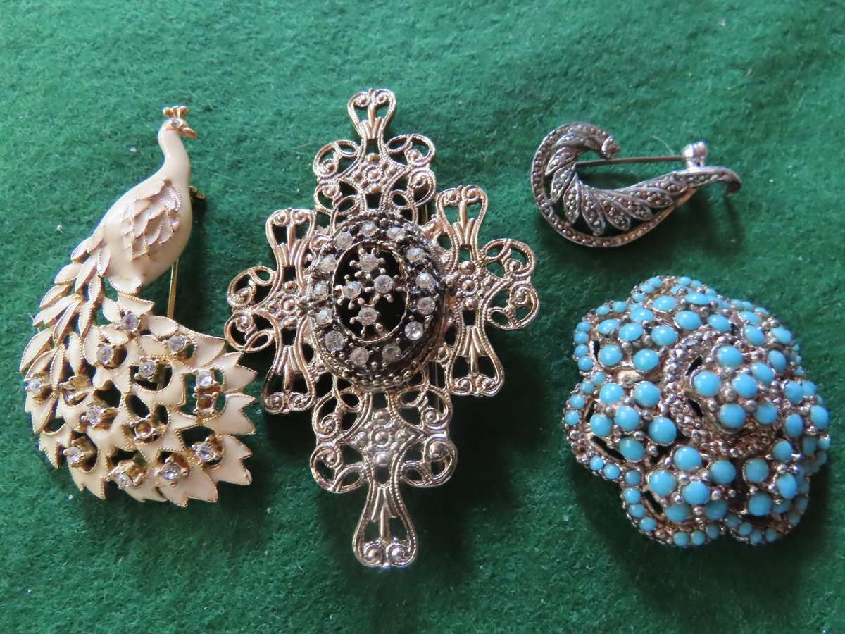 Costume Jewellery - 4 Brooches # 6