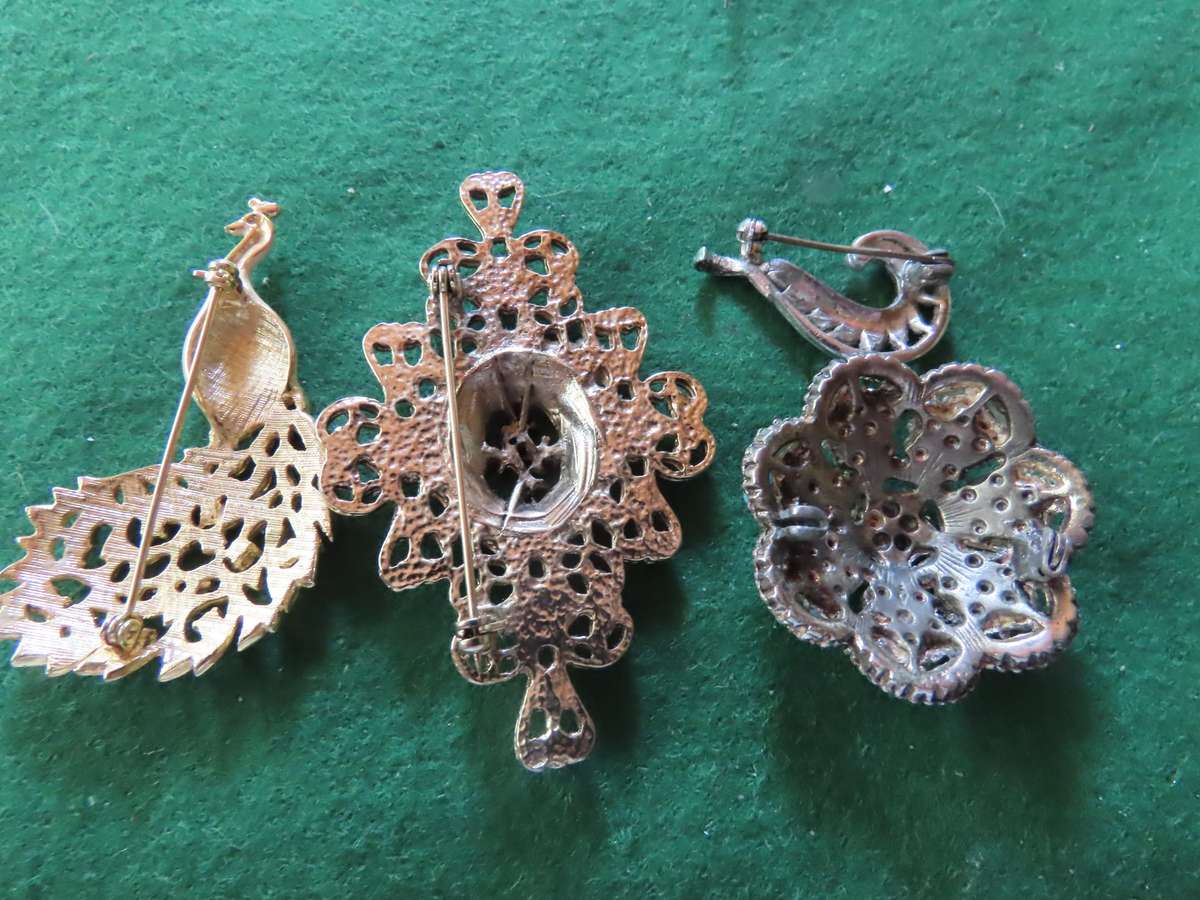Costume Jewellery - 4 Brooches # 6