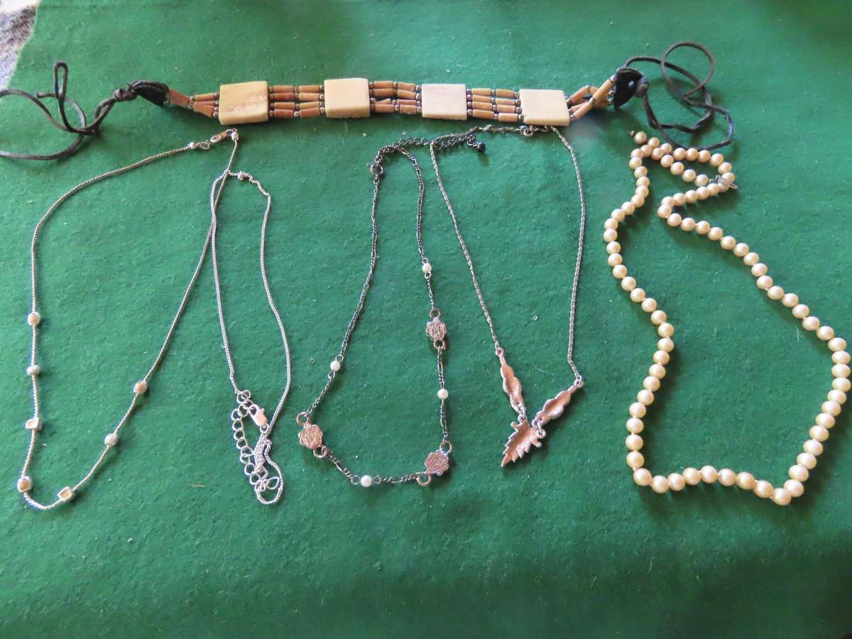 Costume Jewellery - 6 Necklaces # 1