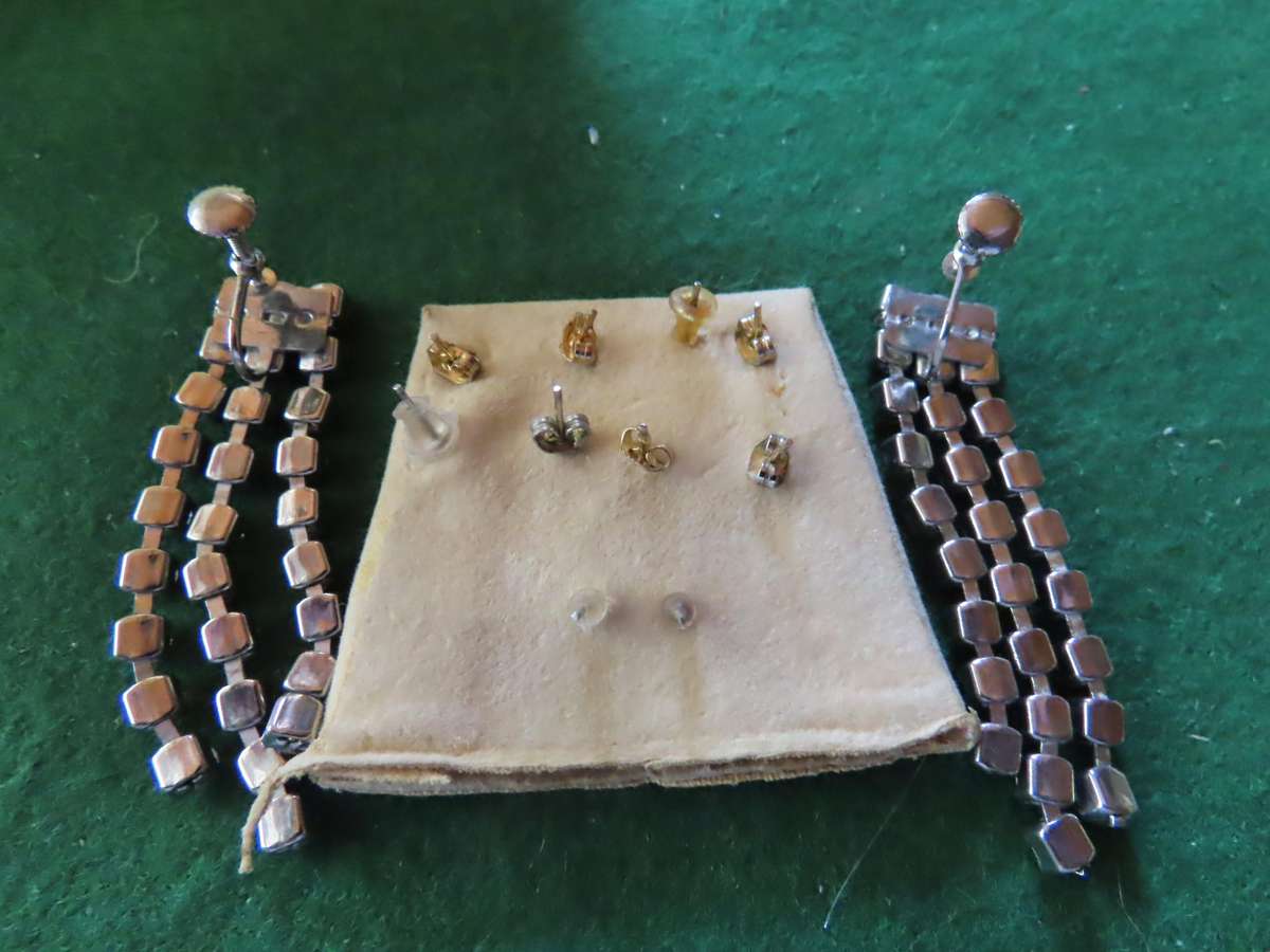 Costume Jewellery - 6 Pairs Earrings # 1