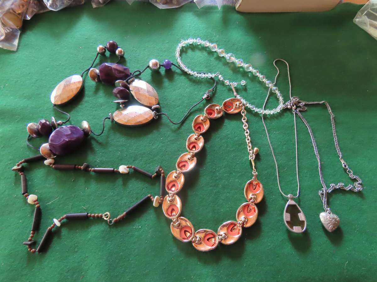 Costume Jewellery - 6 Necklaces # 4