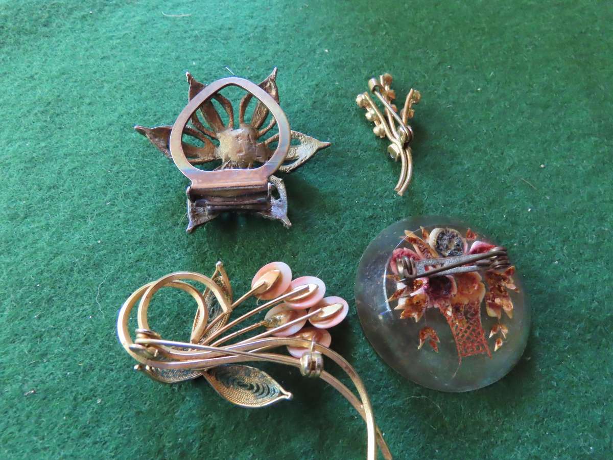 Costume Jewellery - 4 Brooches # 6