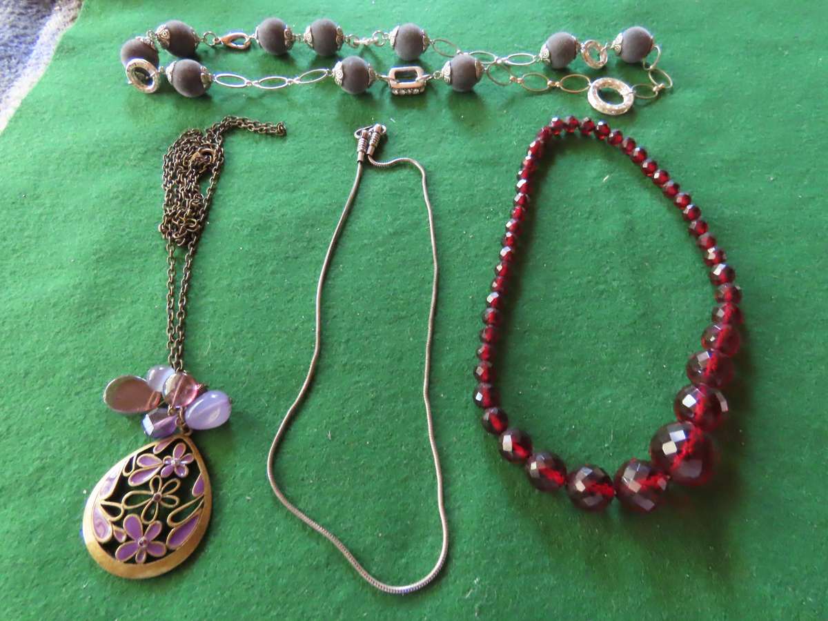 Costume Jewellery -4 Necklaces # 7