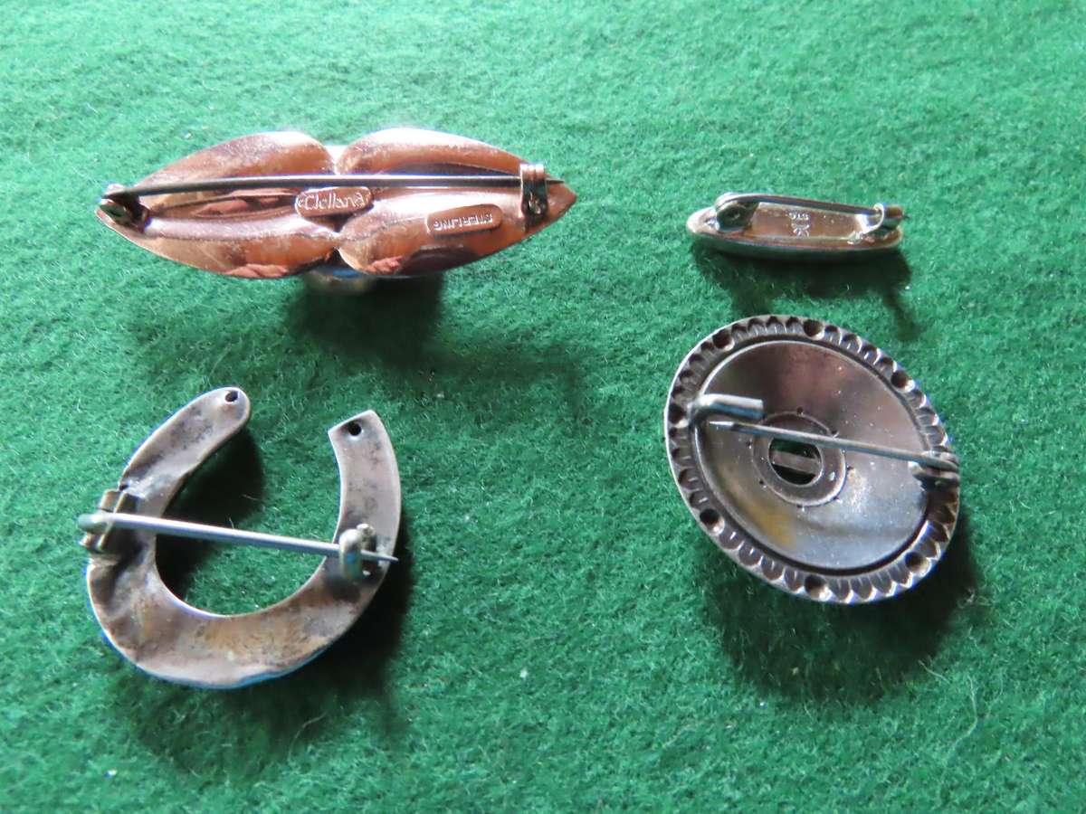 Costume Jewellery - 4 Brooches # 10