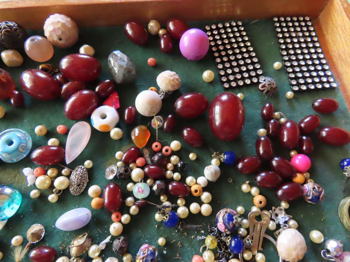 Jewellery - D.I.Y. - Collection of Beads, etc- Job Lot