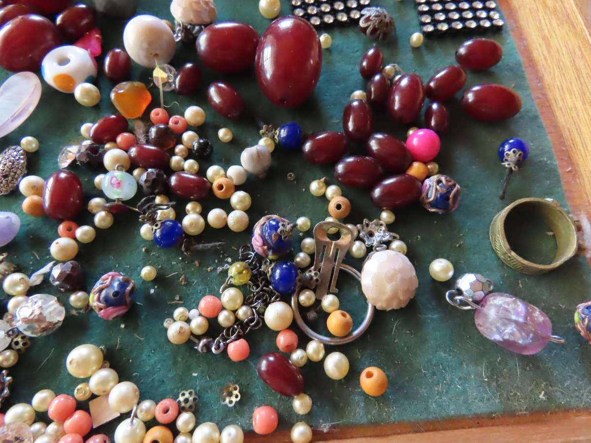 Jewellery - D.I.Y. - Collection of Beads, etc- Job Lot