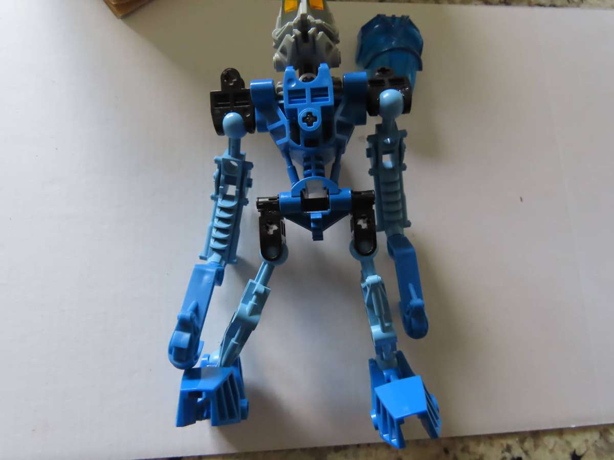 Lego - Technic - Bionicle - Gali 8533 - Complete in Container