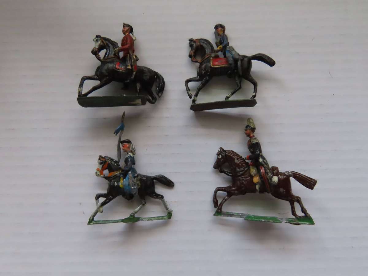 Vintage Lead Soldiers - 4 on Horseback - Detachable Heads - Need Attention