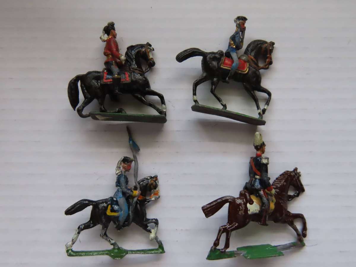 Vintage Lead Soldiers - 4 on Horseback - Detachable Heads - Need Attention