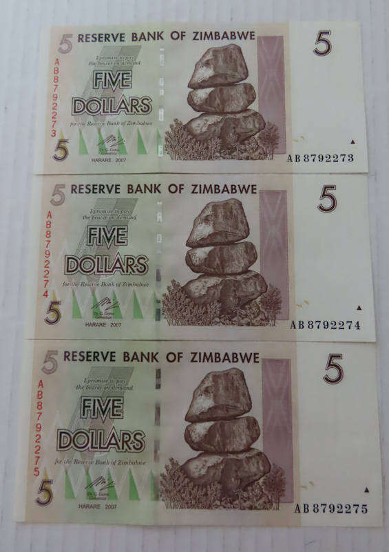 Zimbabwe - 2007 - 3 X 5 Dollar Notes in Sequence UNC