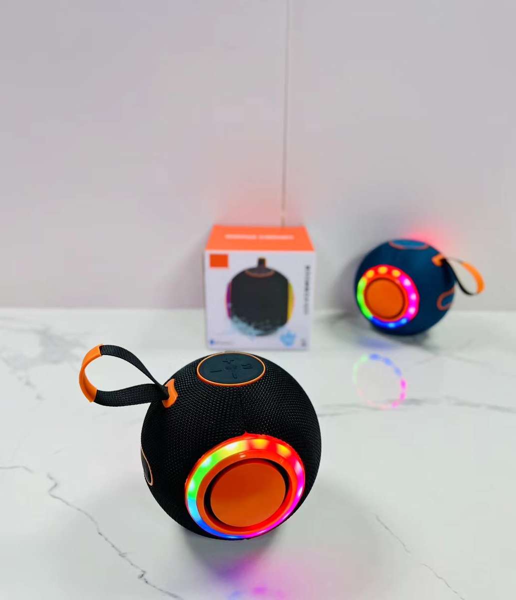 Blue BOOMBOX905 Wireless Bluetooth speaker Outdoor subwoofer Portable gift speaker with high sound