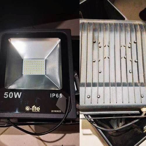 5 x Flood lights