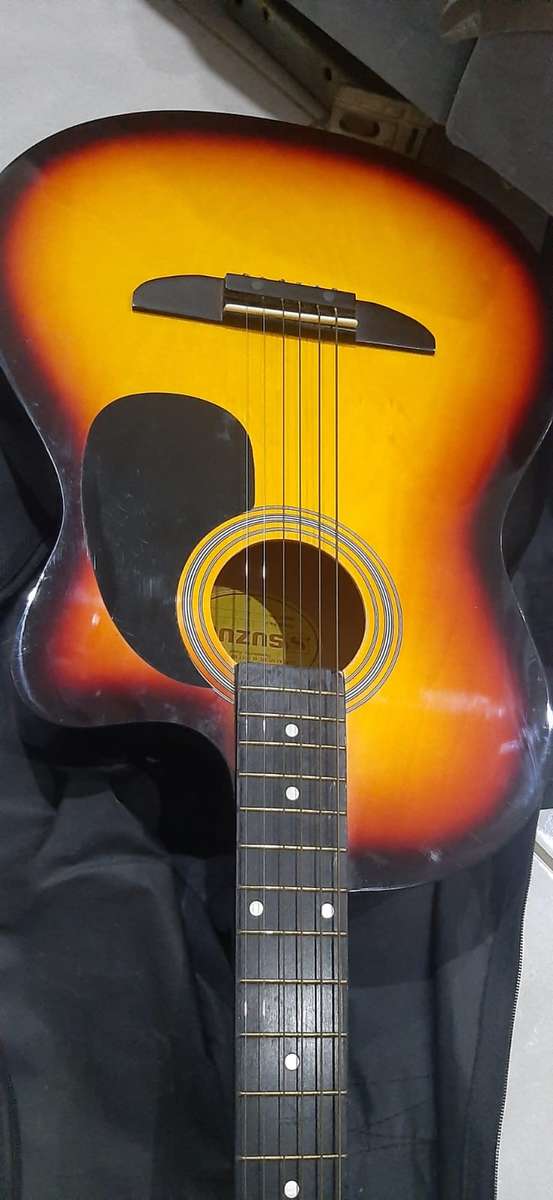 Suzuki Guitar with Case