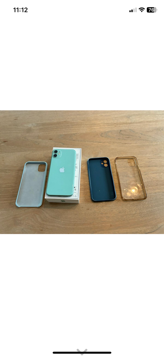 iPhone 11, 128GB plus covers
