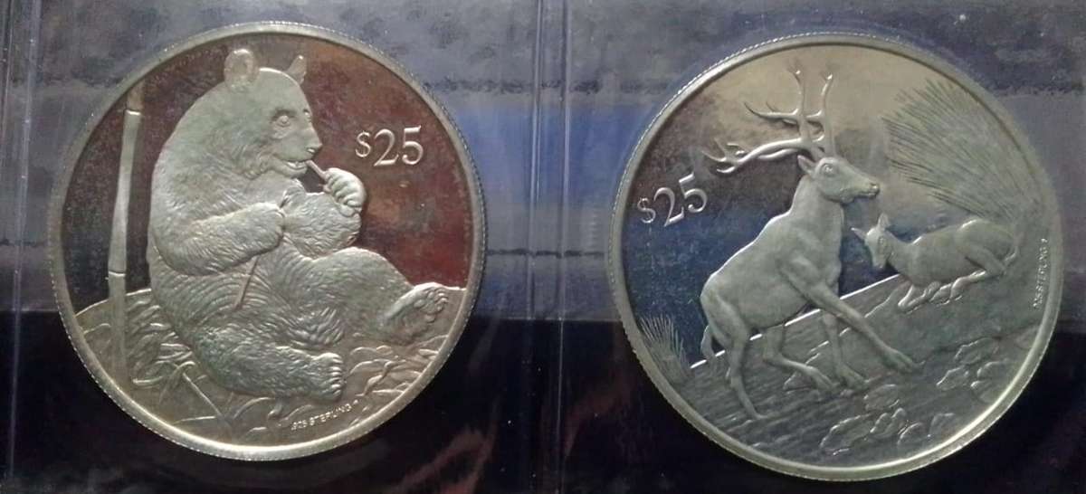 SILVER 1993 British Virgin Islands 25 Dollar Coins - Endangered Wildlife (8 coins)