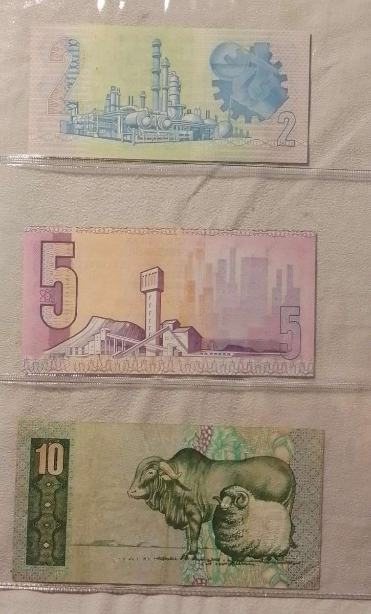 3 x South Africa Bank notes R2, R5 and R10 signed by Gerhard de Kock