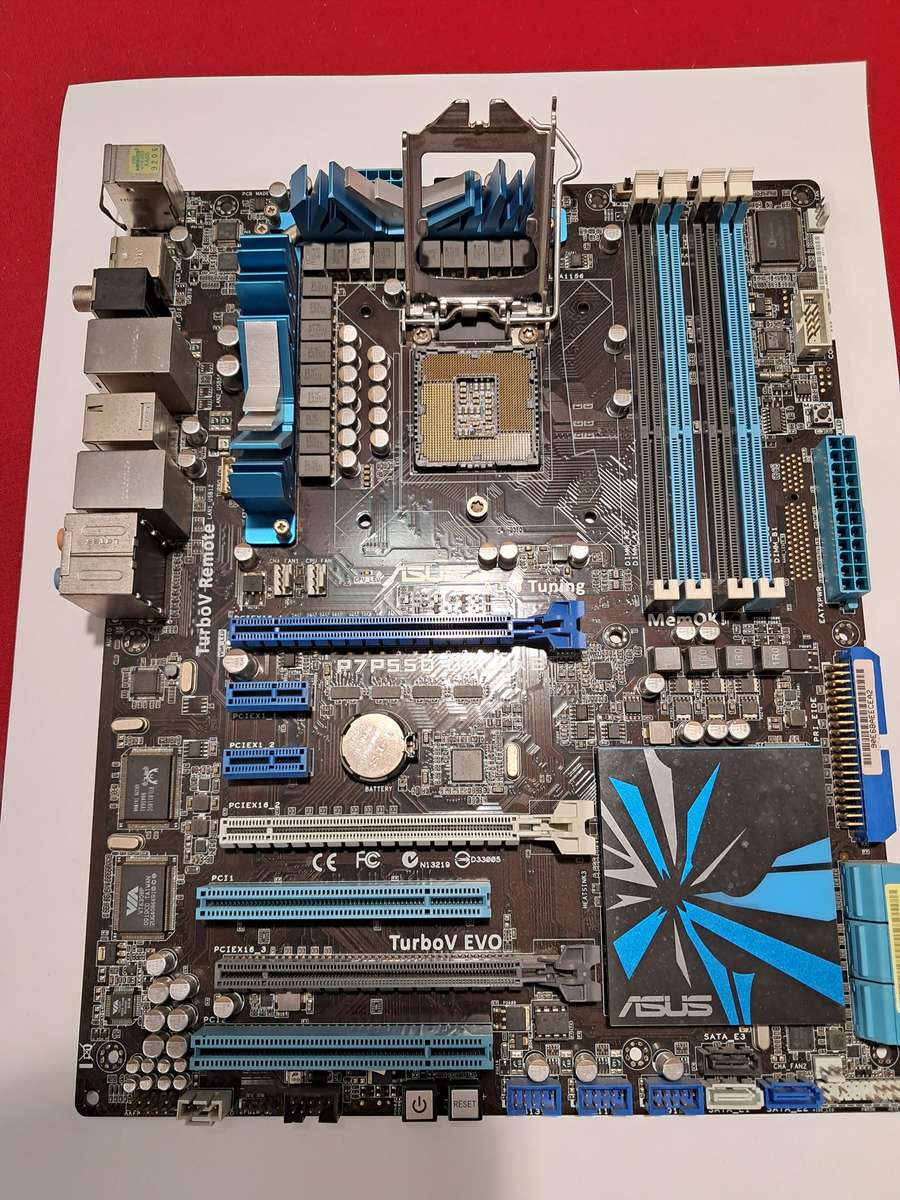 ASUS P7P55D Deluxe motherboard