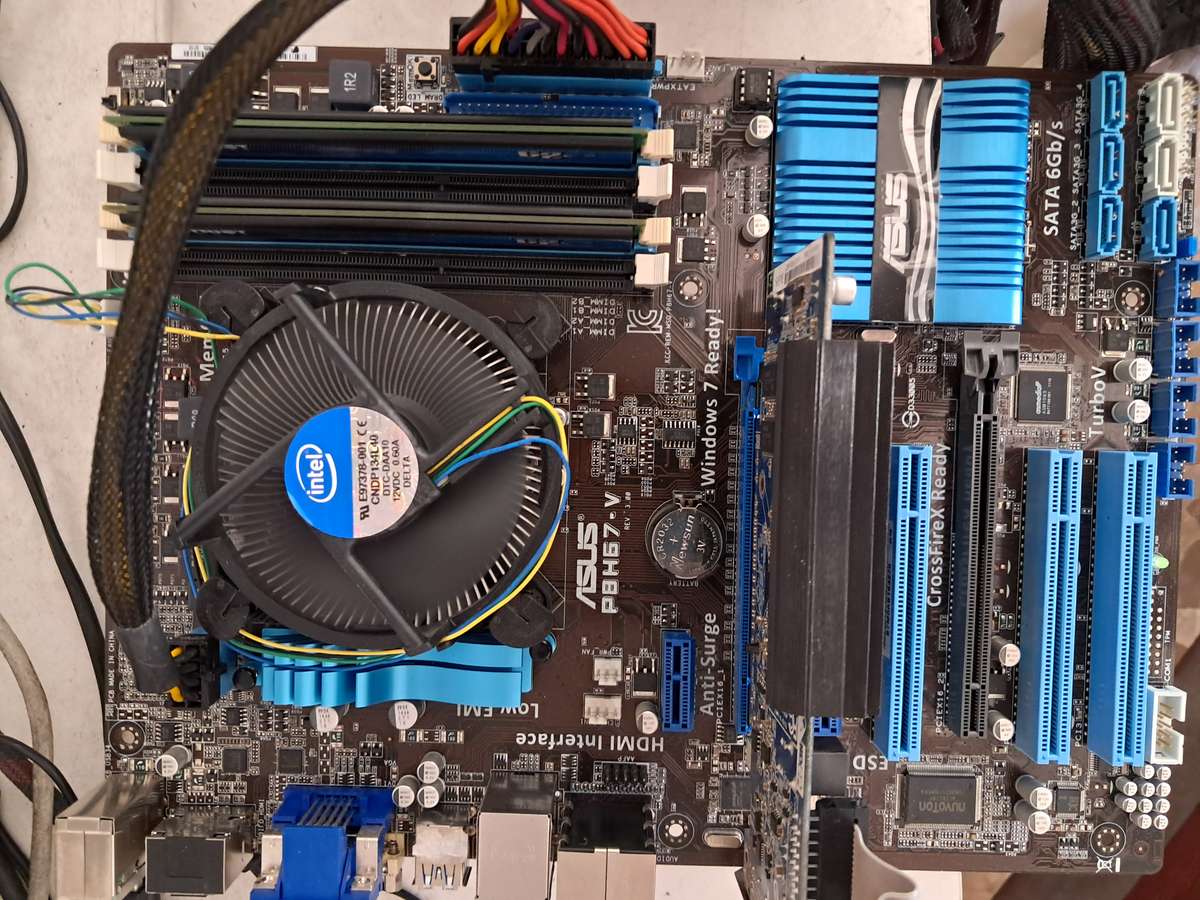 ASUS P8H67-V motherboard