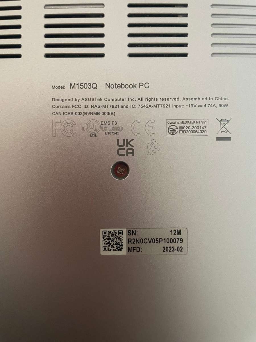 Asus Vivobook 15 Ryzen 7 OLED Notebook + Asus Zenscreen 15" Portable Monitor