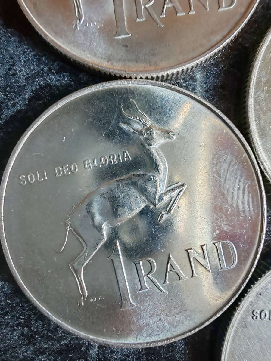10 x South African 1 Rand Silver Coins (1960s)  80% Silver - LOT 5