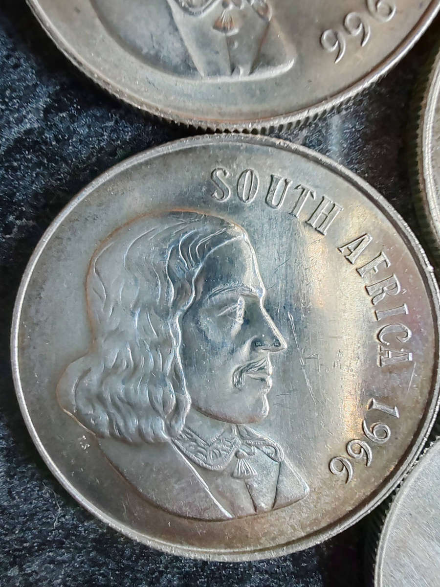10 x South African 1 Rand Silver Coins (1960s)  80% Silver - LOT 5