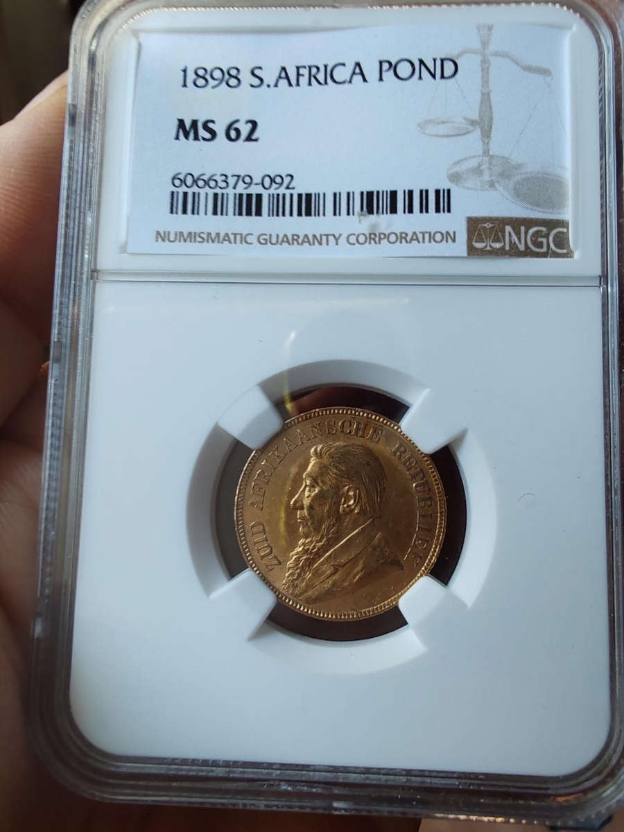 1898 Zuid-Afrikaansche Republiek (ZAR) Gold 1 Pond  NGC MS62